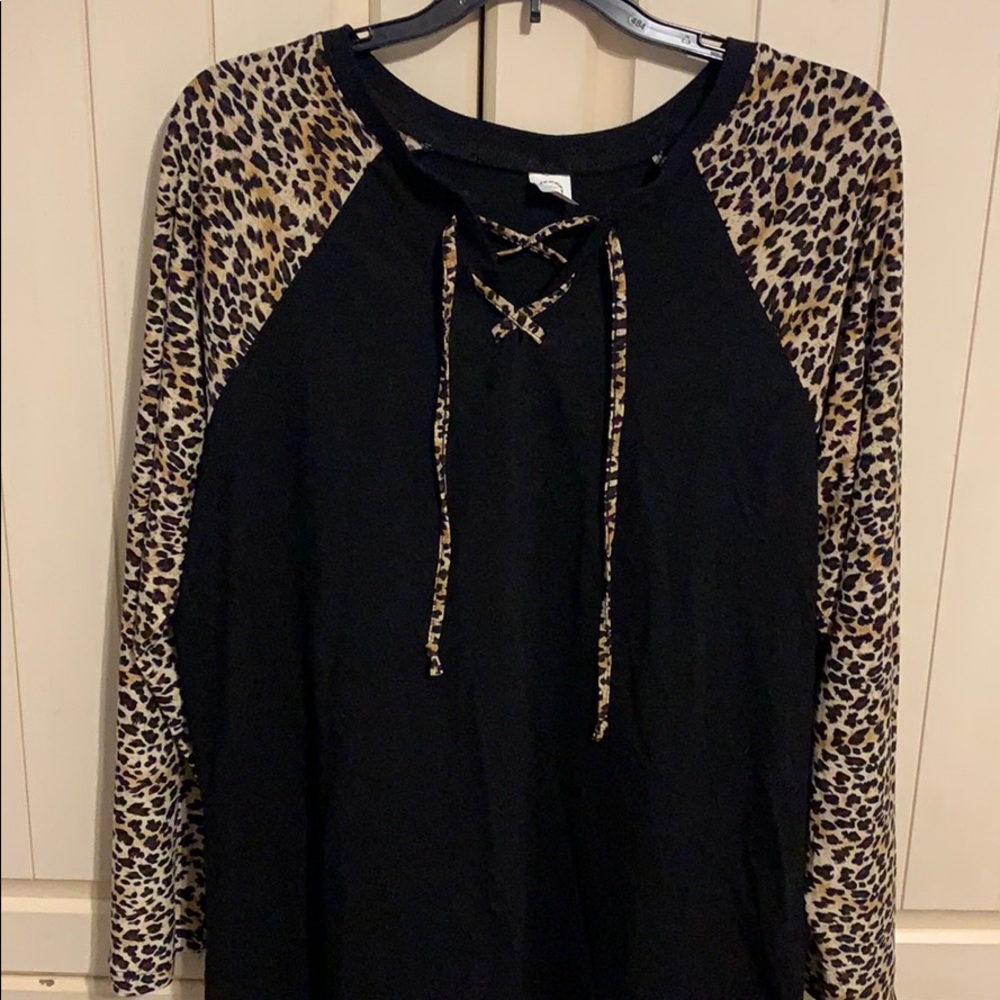 Black with leopard sleeves shirt